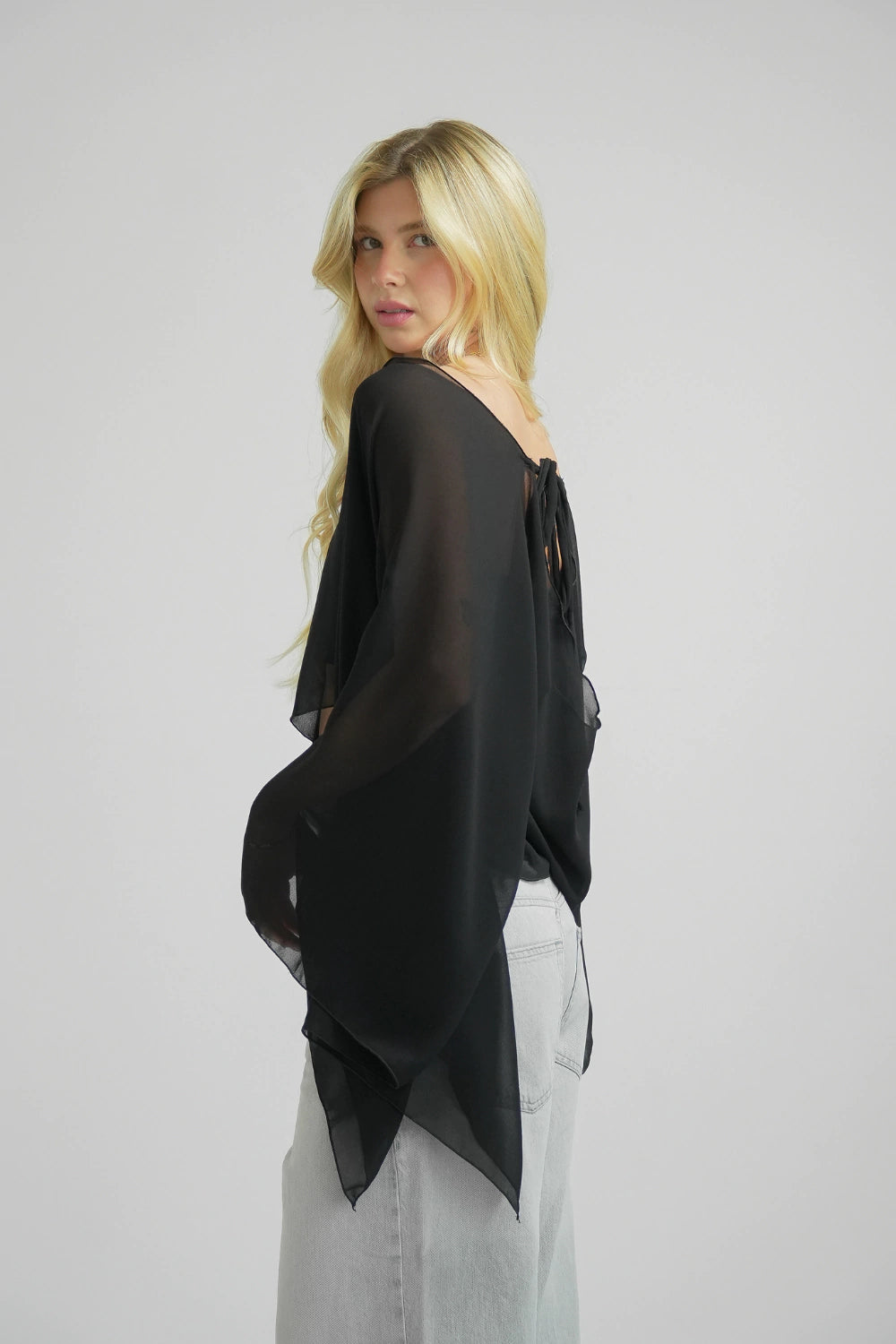 Capa Jhene Negro